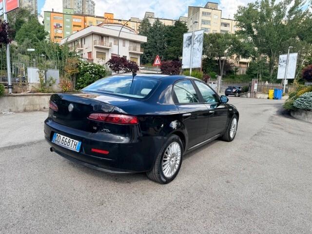 Alfa Romeo 159 1.9 JTDm 16V Sportwagon
