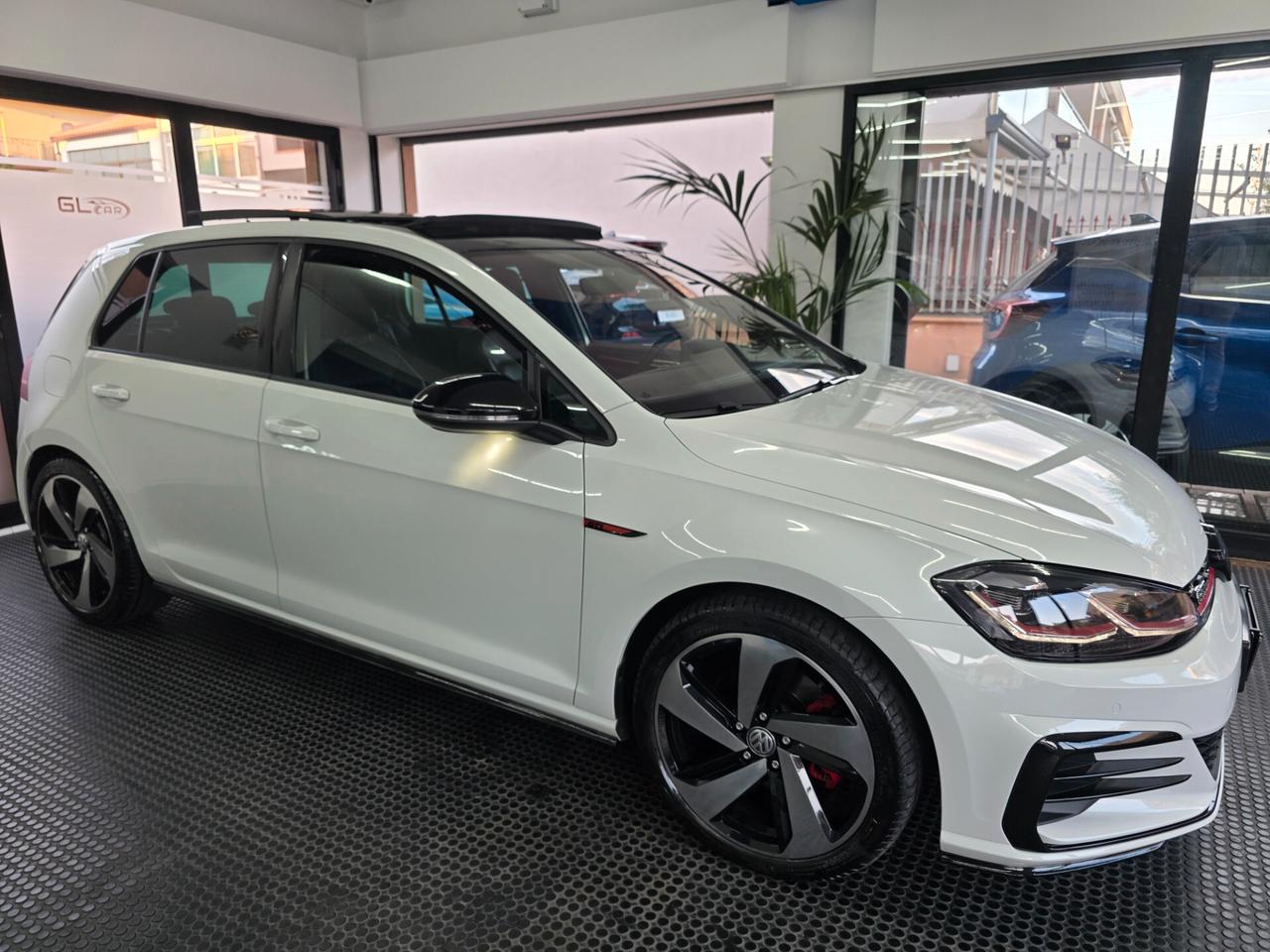 Volkswagen Golf 7.5 2.0 TSI 230CV GTI 7,5 MANUALE TETTO