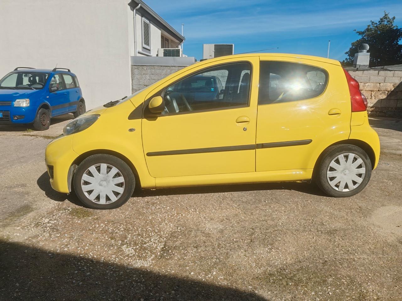 Peugeot 107 1.0 68CV 5p. Plaisir
