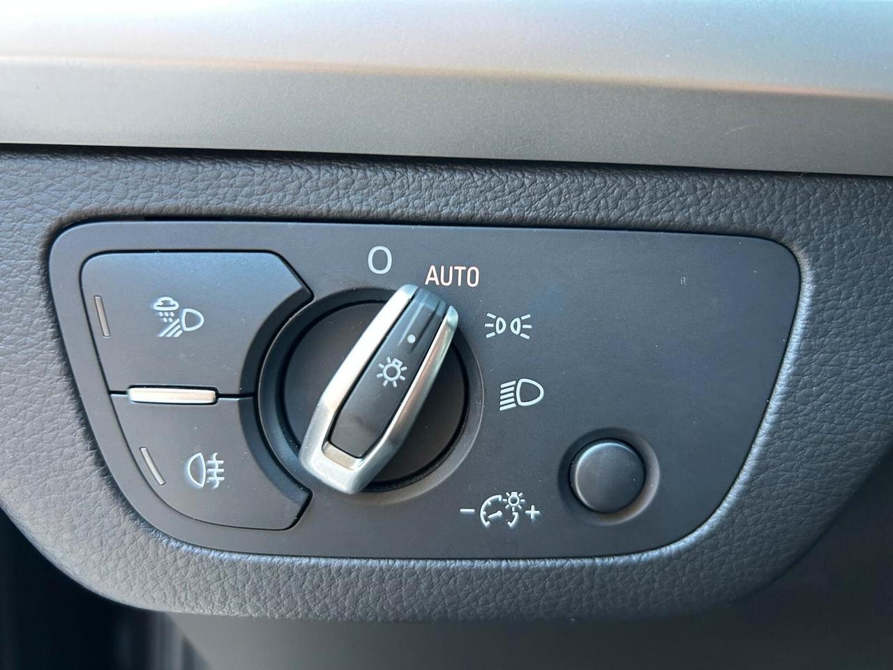 Audi Q5 35 TDI quattro S tronic Business