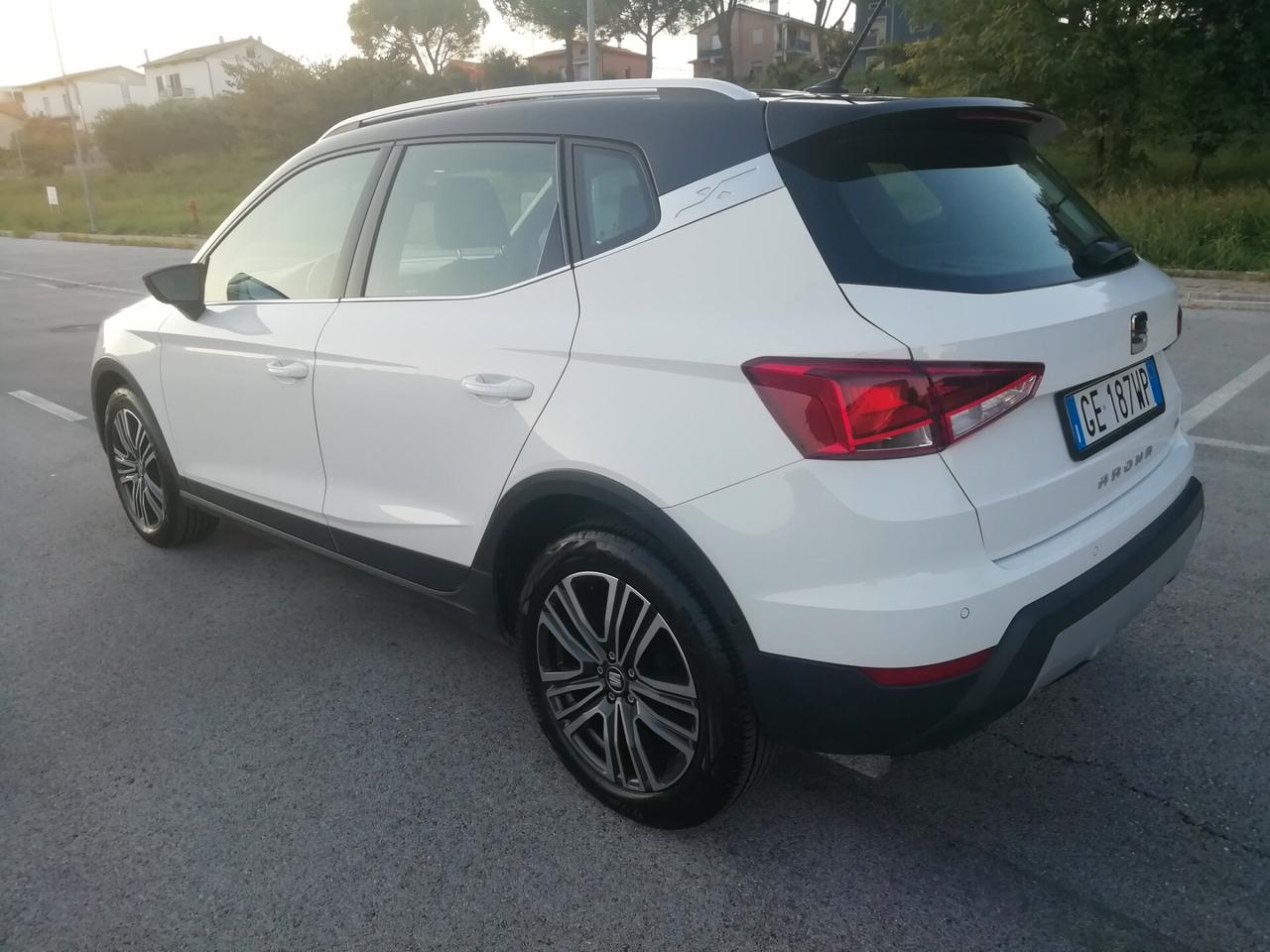Seat Arona 1.0 TGI XCELLENCE "Fari LED"