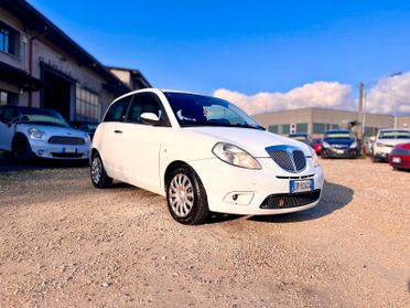 Lancia Ypsilon 1.2 Platino