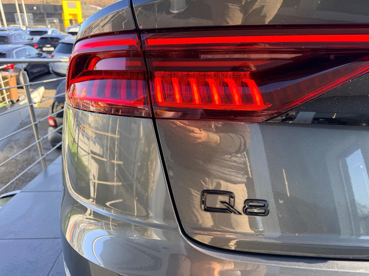 Audi Q8 45 TDI quattro 231cv s line no tasse