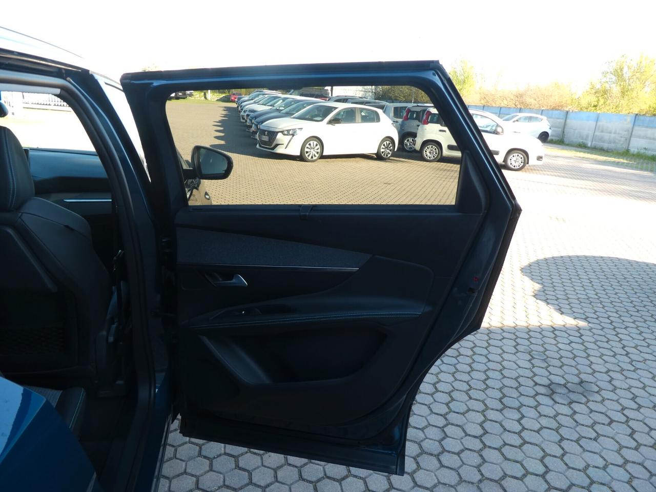 Peugeot 5008 BlueHDi 130 S&S Allure Pack