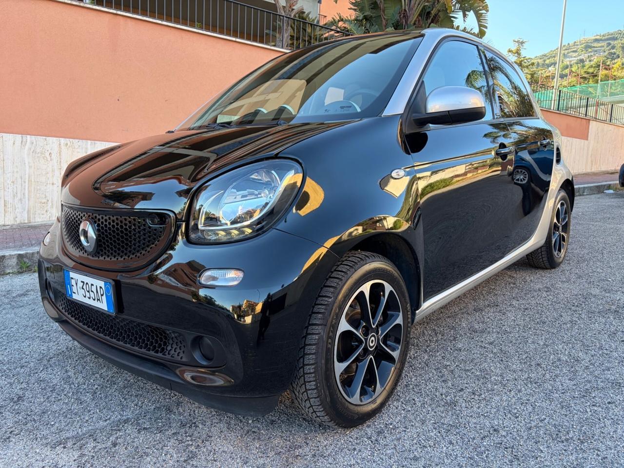 Smart ForFour 70 1.0 Passion ideale per neopatenta