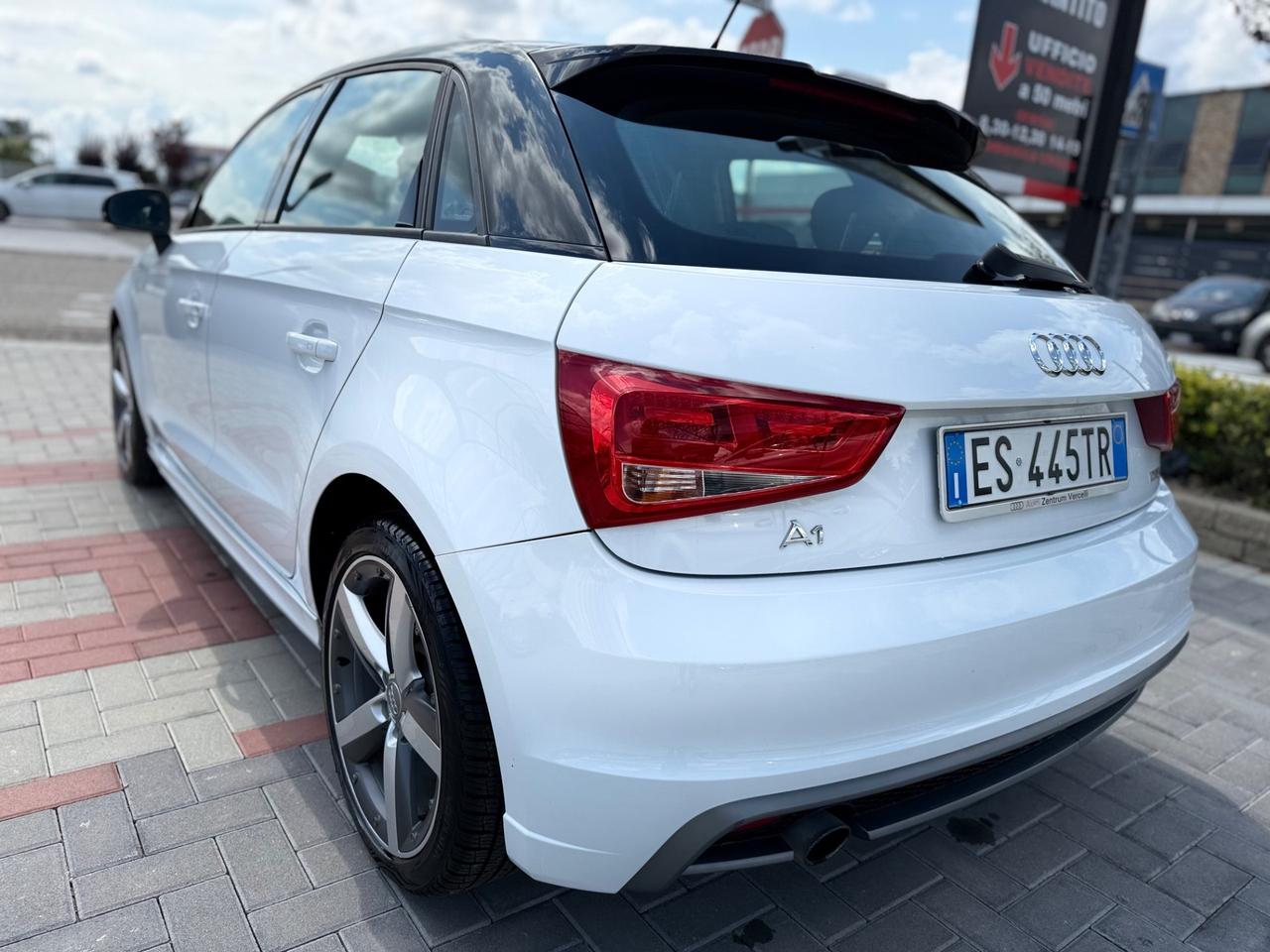 Audi A1 1.2 TFSI S line 5 PORTE -NEOPATENTATI