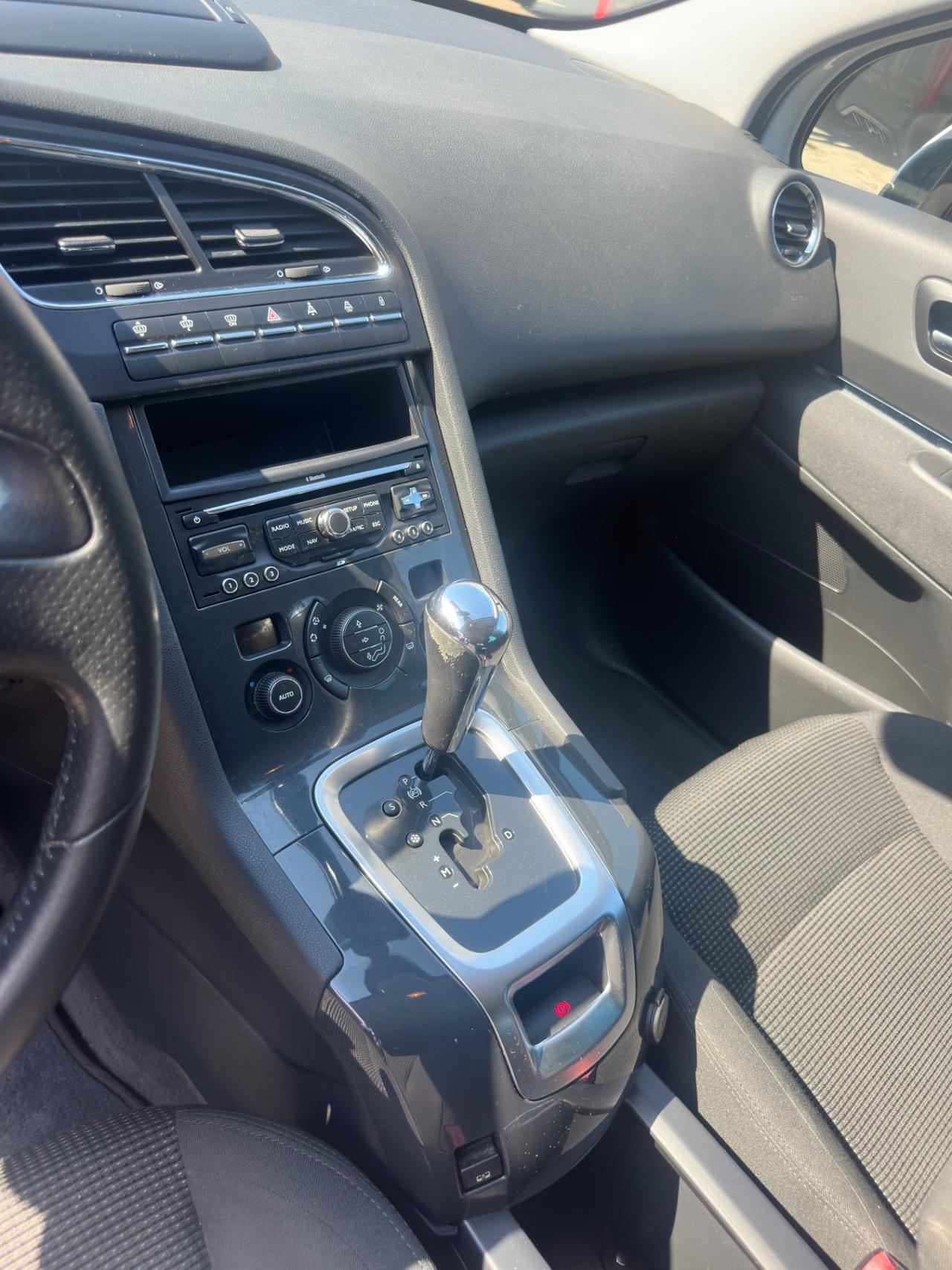 Peugeot 5008 2.0 HDi 163CV aut. Allure