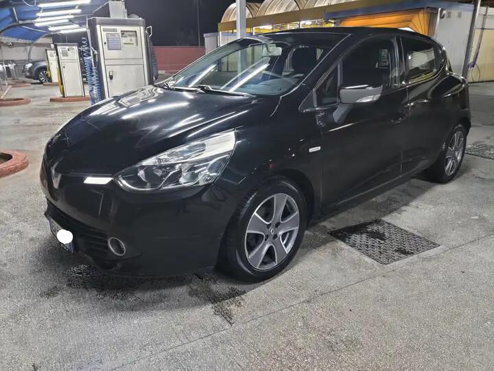 Renault Clio 1.5 dCi 8V 90CV 5P" Costume National"