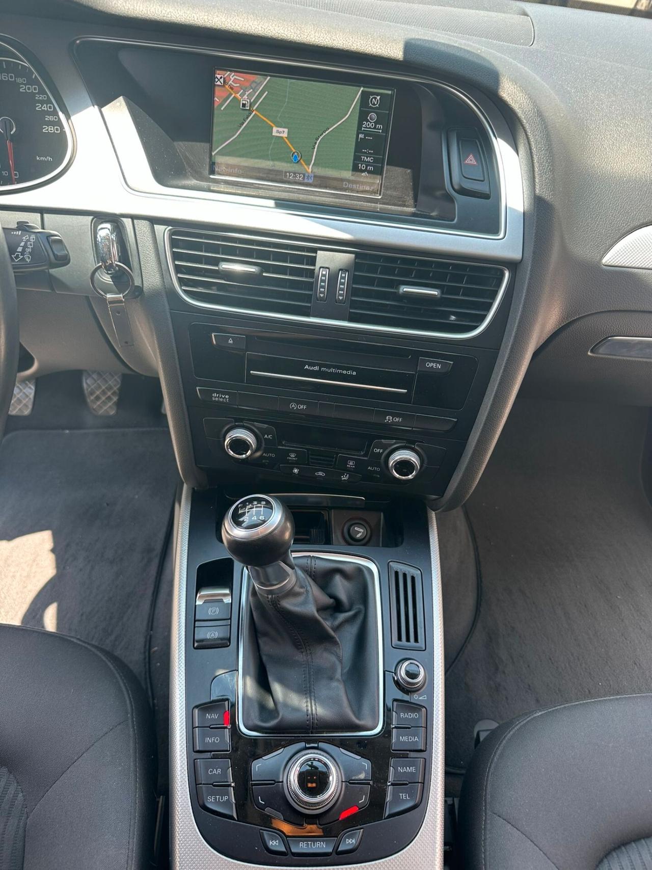 Audi A4 Avant 2.0 TDI 150 CV S-LINE