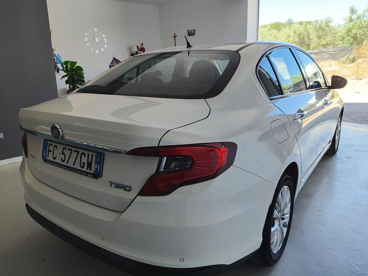 Fiat Tipo 1.6 Mjt 4 porte Lounge