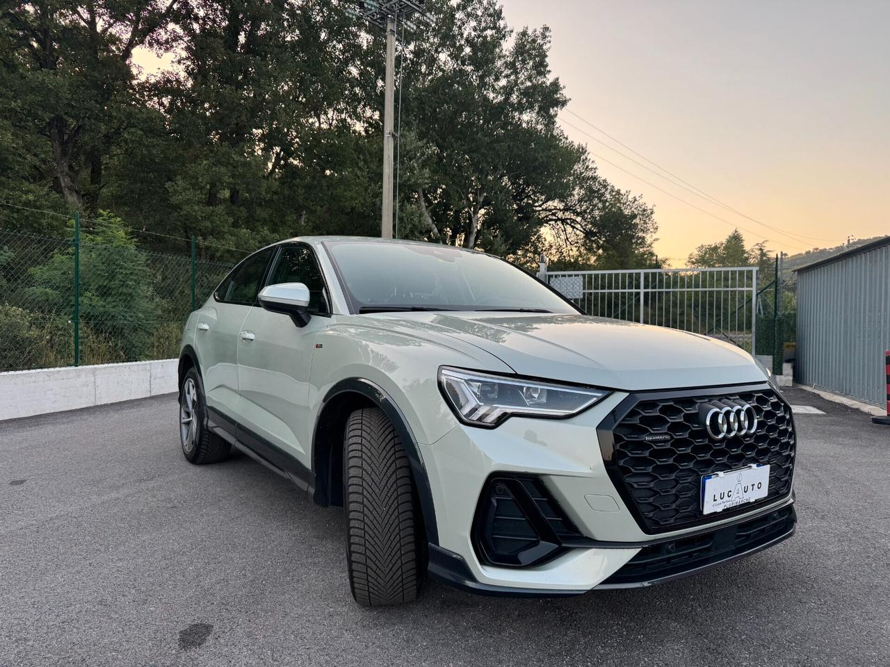 Audi Q3 40 TDI quattro S tronic S line edition