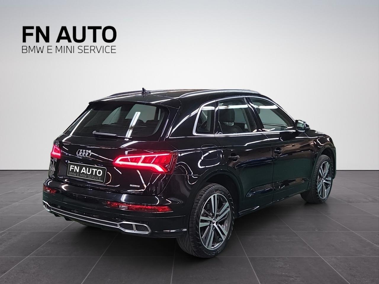 Audi Q5 55 TFSI e quattro S tronic line