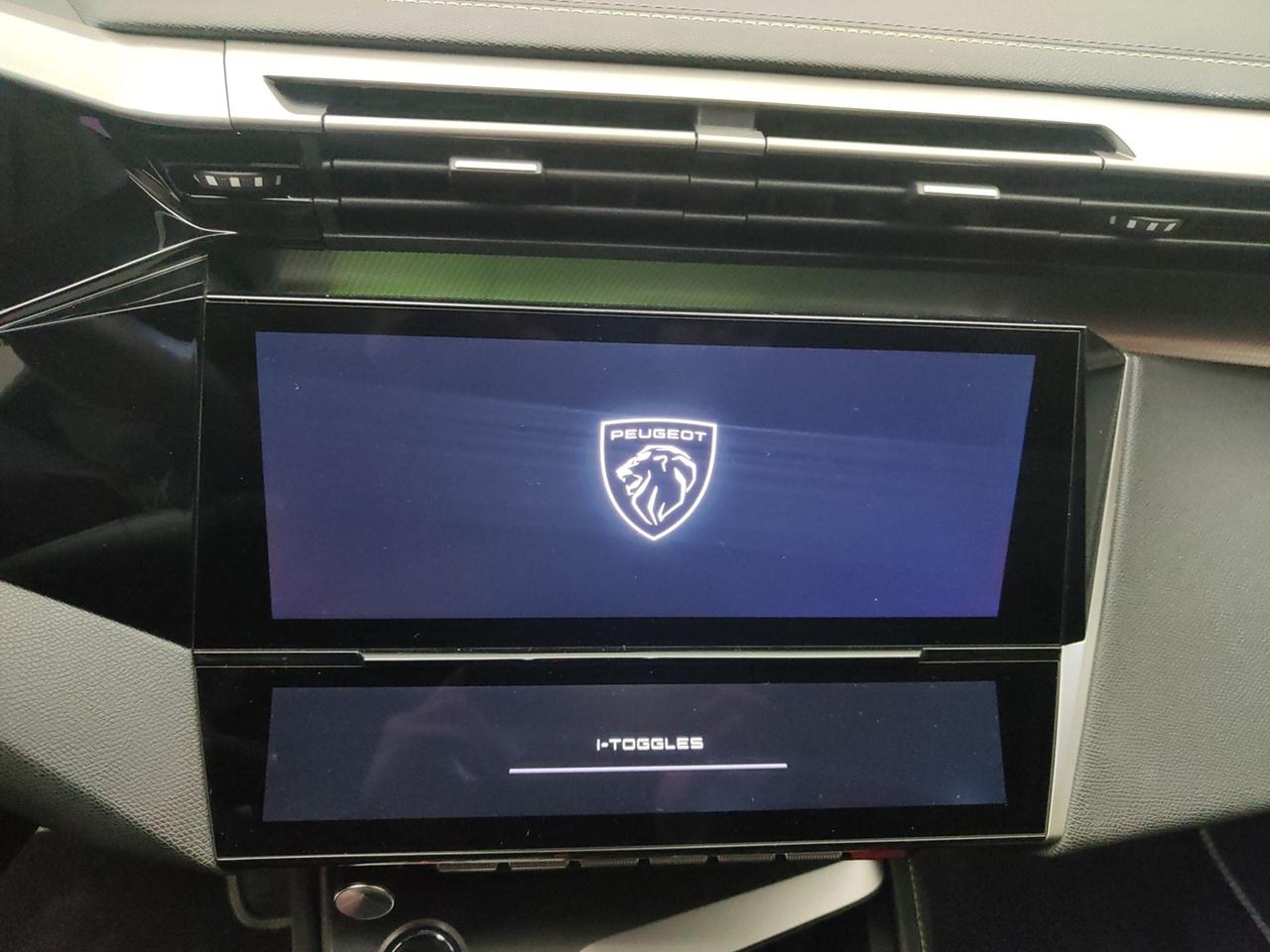 PEUGEOT 308 III 2021 SW 1.2 HYBRID 145CV GT E-DCS6