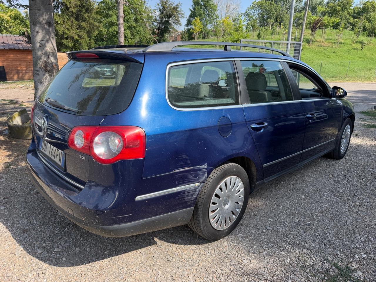Volkswagen Passat 1.9 TDI/105CV DPF Var. Comf.