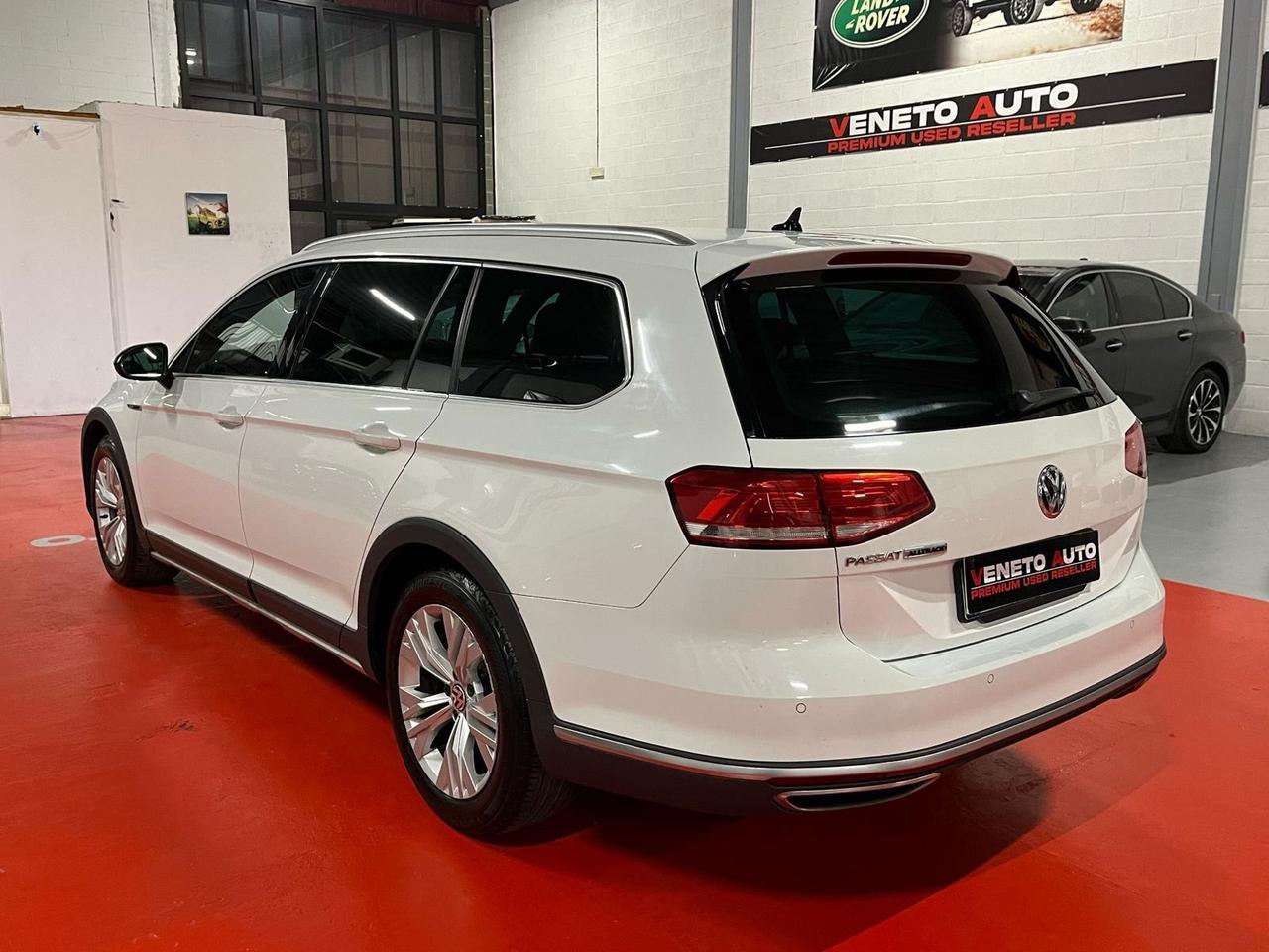 Volkswagen Passat Alltrack 2.0 BiTDI 240 CV