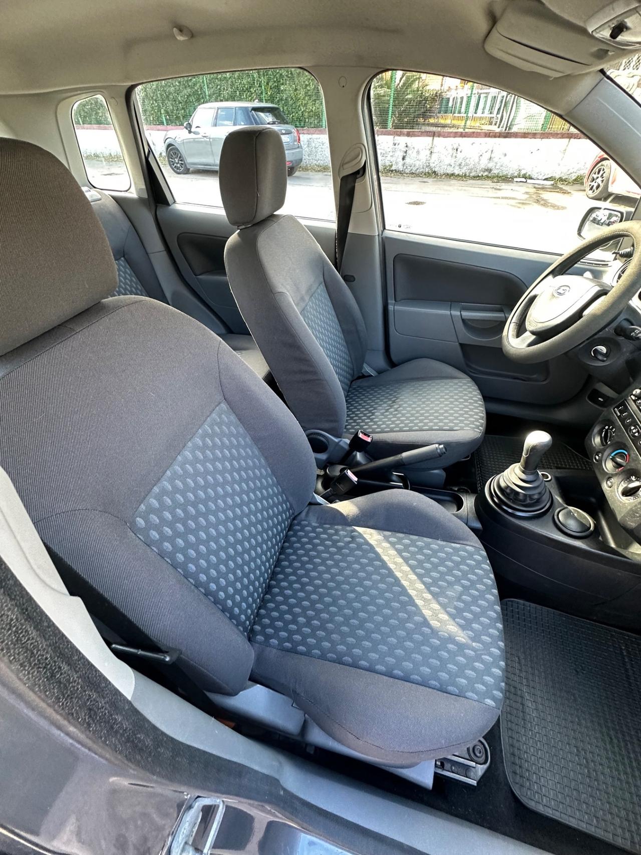 Ford Fiesta 1.2 16V 5p. Ghia