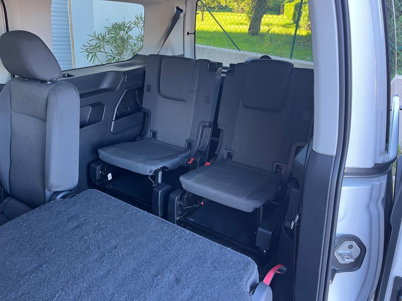 VOLKSWAGEN CADDY MAXI 7 POSTI