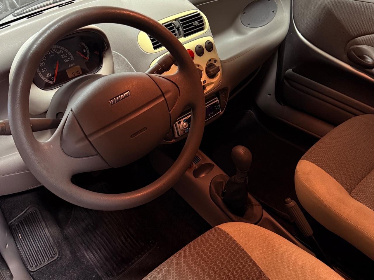 STUPENDA FIAT 600 CON SOLI 65.702 KM