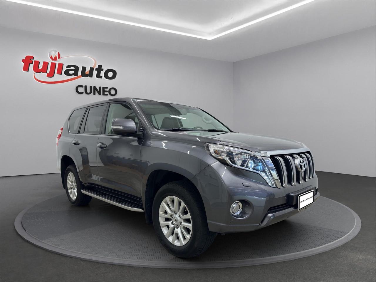 Toyota Land Cruiser 5p 2.8 d-4d Style auto