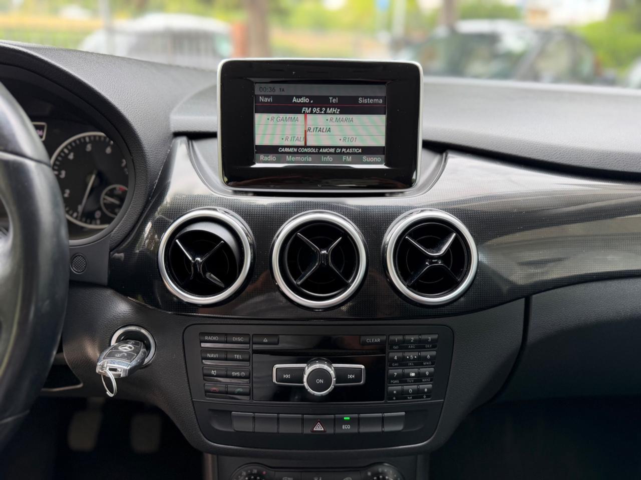 Mercedes-benz B 200 NGD Executive Gancio Traino