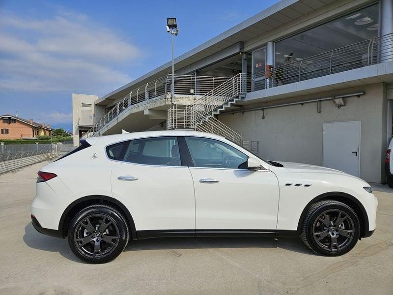 Maserati Levante V6 AWD Gransport