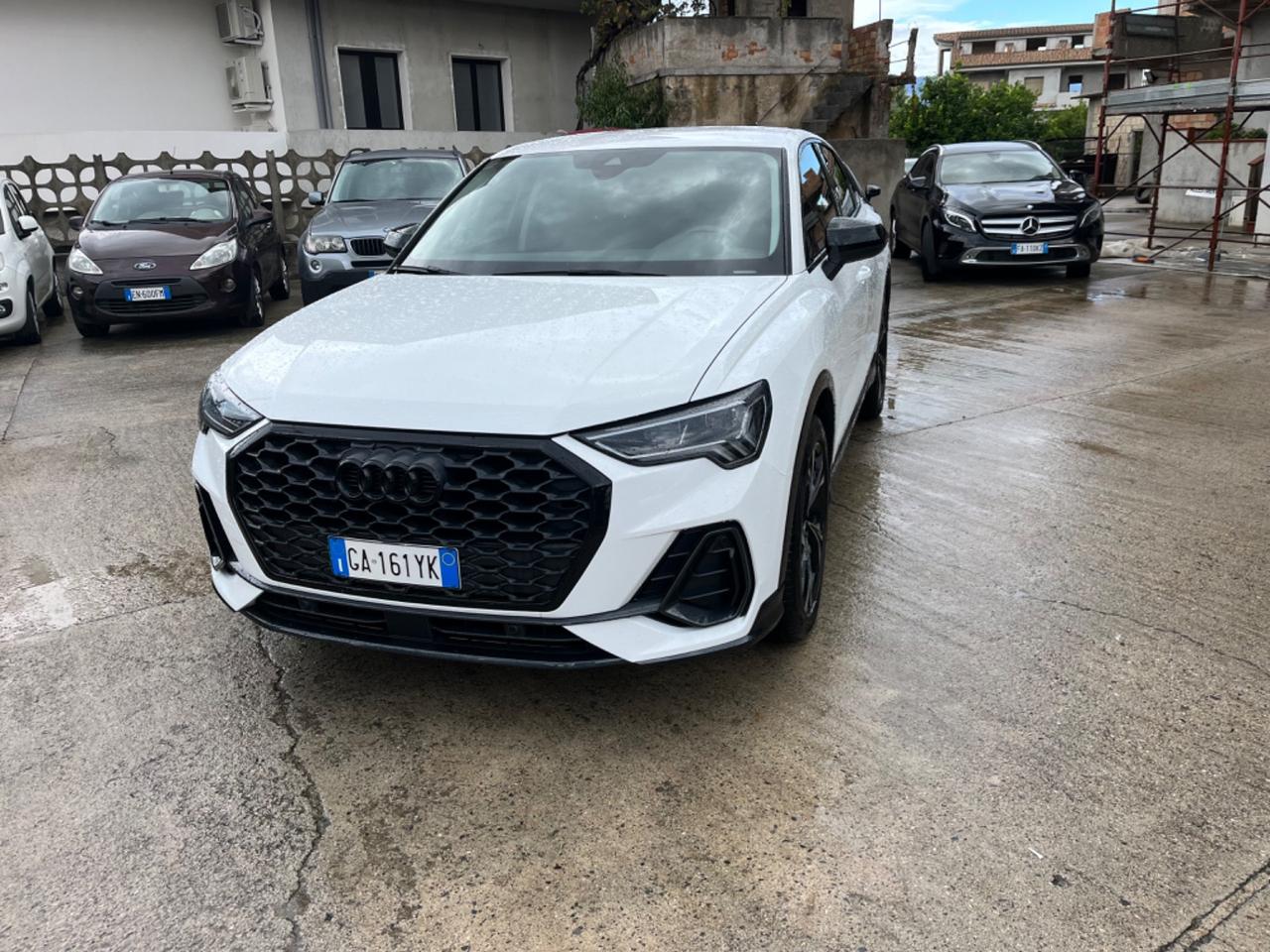 Audi Q3 35 TDI S tronic Business Advanced