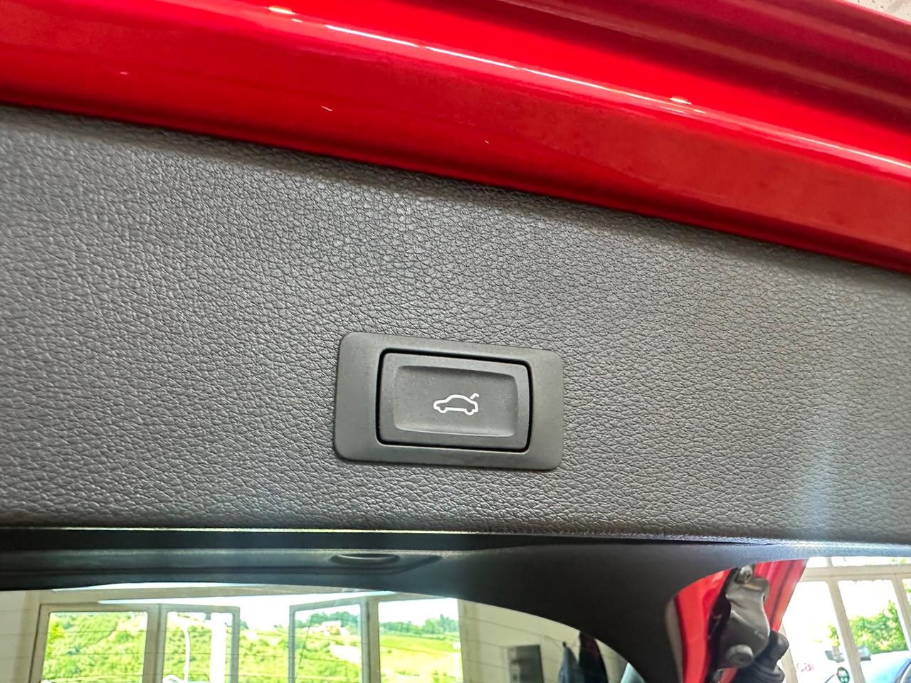 Audi Q2 35 TFSI Identity Black S-Line plus