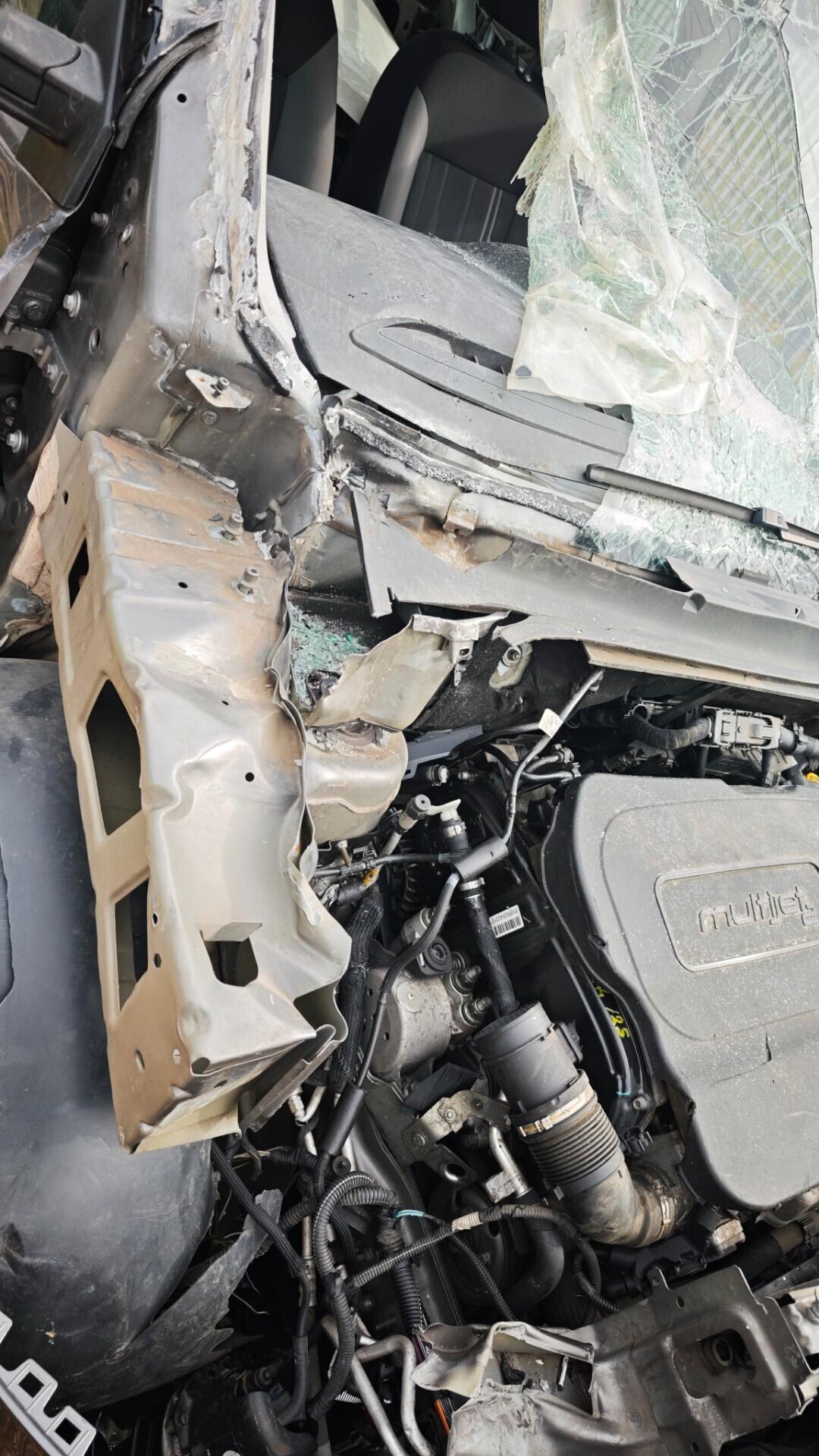 Fiat Doblò 1.6 M-Jet 7 posti incidentato solo parte superiore