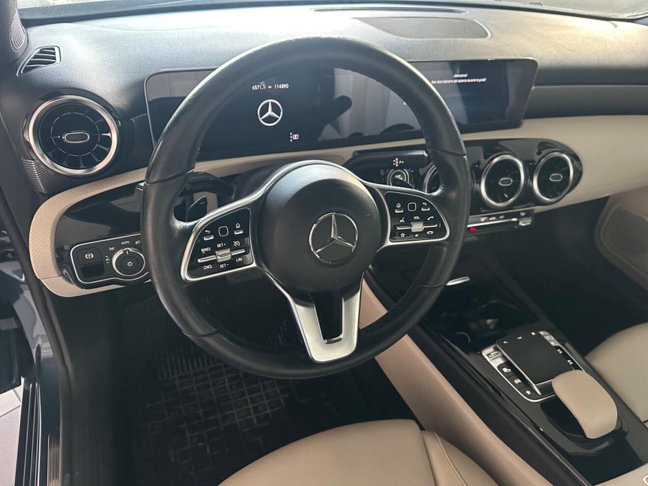 Mercedes-benz A 180 d Automatic Premium