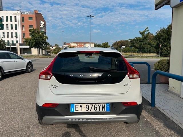 Volvo V40 Cross Country D2 1.6 Ocean Race