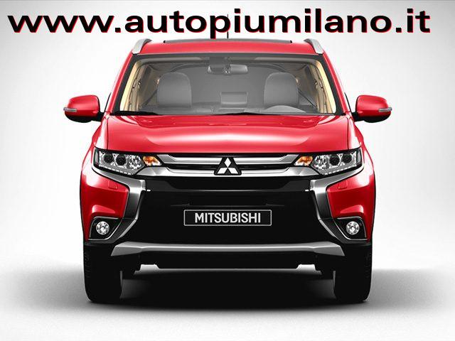 MITSUBISHI Outlander 2.2 DI-D 4WD Instyle Plus SDA 7 posti