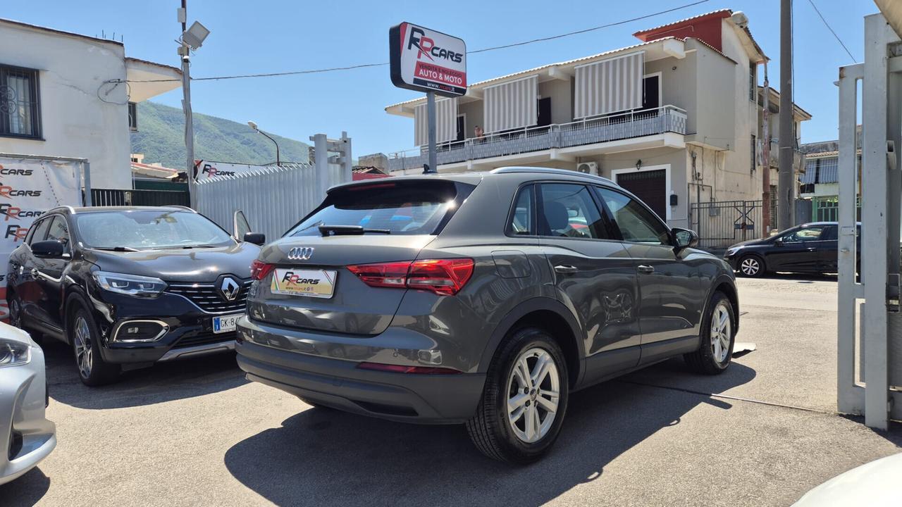 Audi Q3 35 TDI S tronic Business