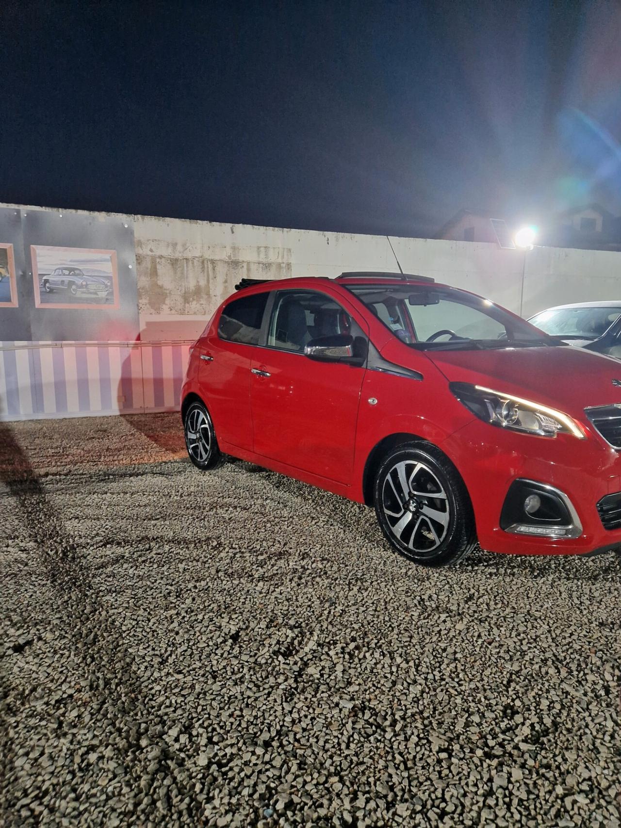 Peugeot 108 PureTech 82 5 porte Allure TOP!