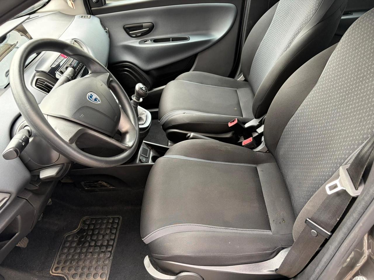 Lancia Ypsilon 1.2 69 CV 5 porte Gold*EURO6*NEOPATENTATI