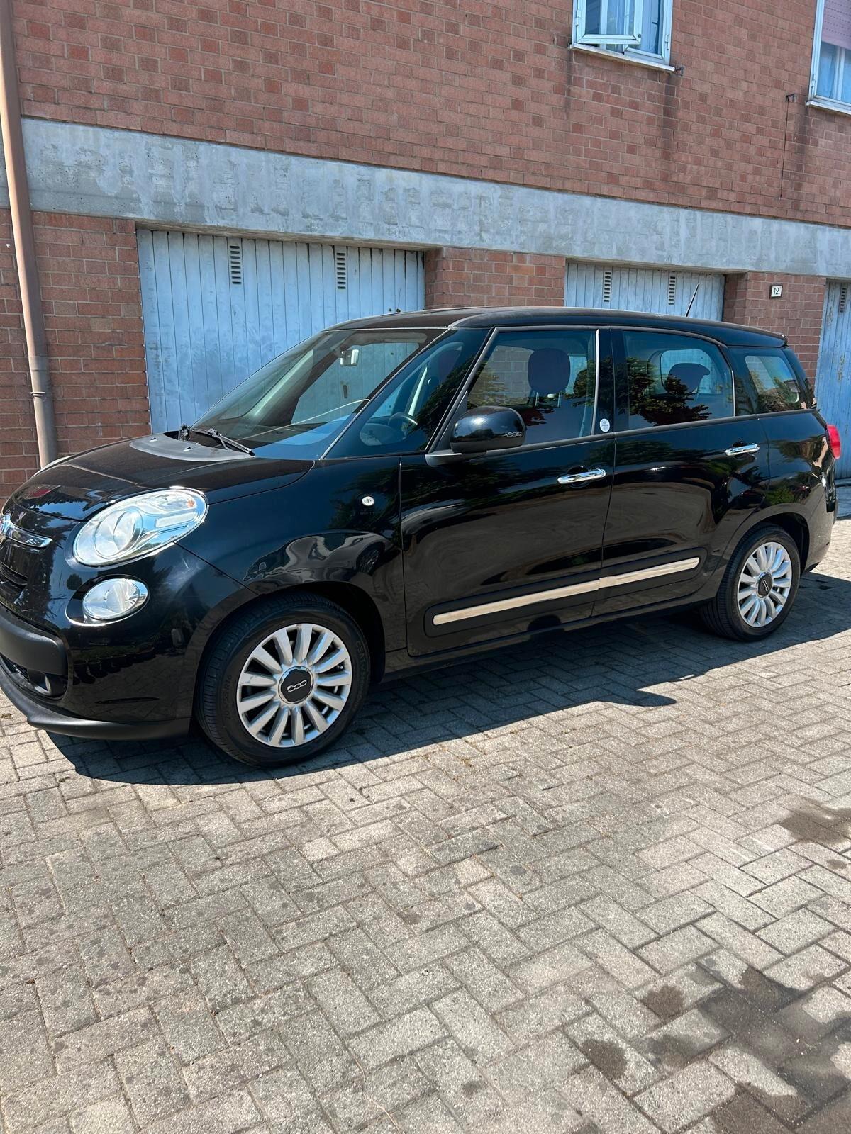 Fiat 500L Living 1.6 Multijet 105 CV Lounge OK NEO PATENTATI