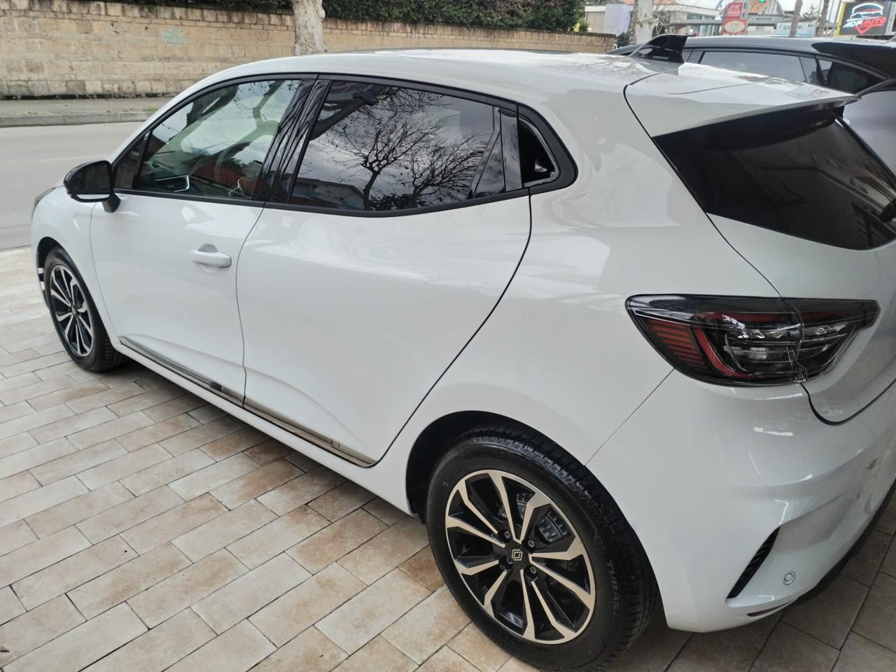 Renault Clio TCe 90 CV 5 porte Techno