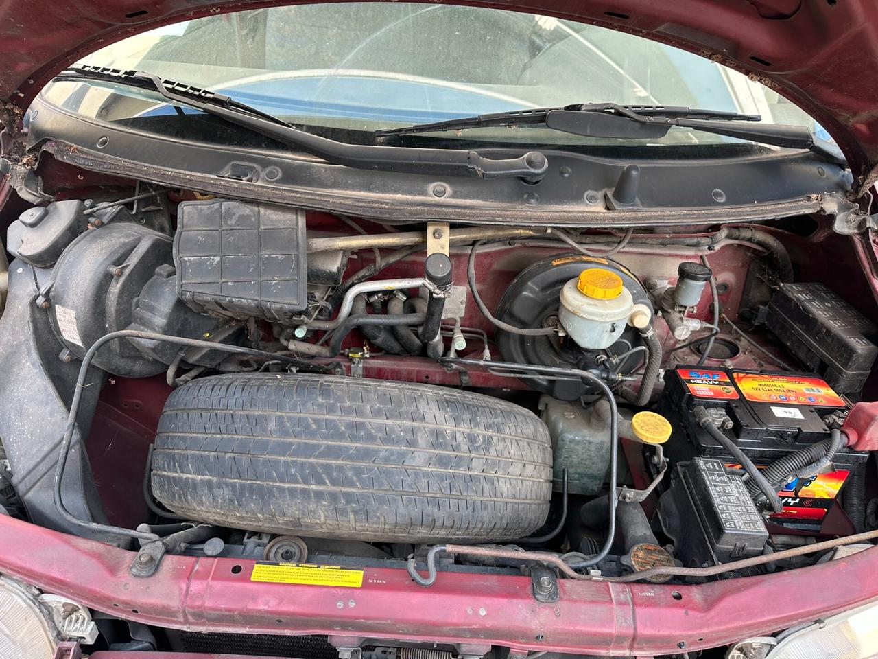 Nissan Serena 1.6 ELX 8 POSTI
