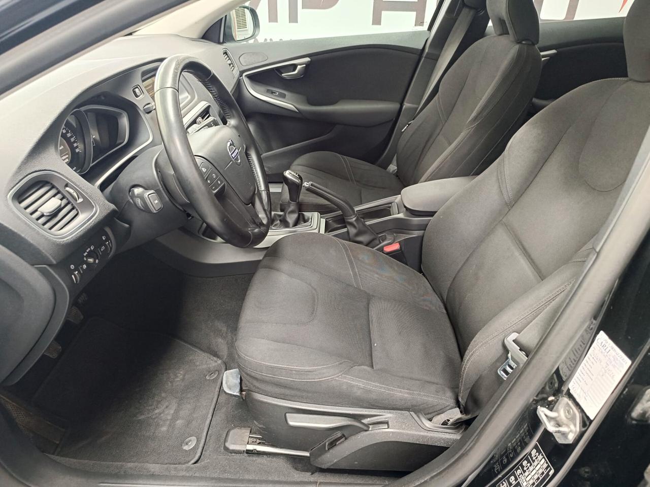 Volvo V40 D2 1.6 Momentum