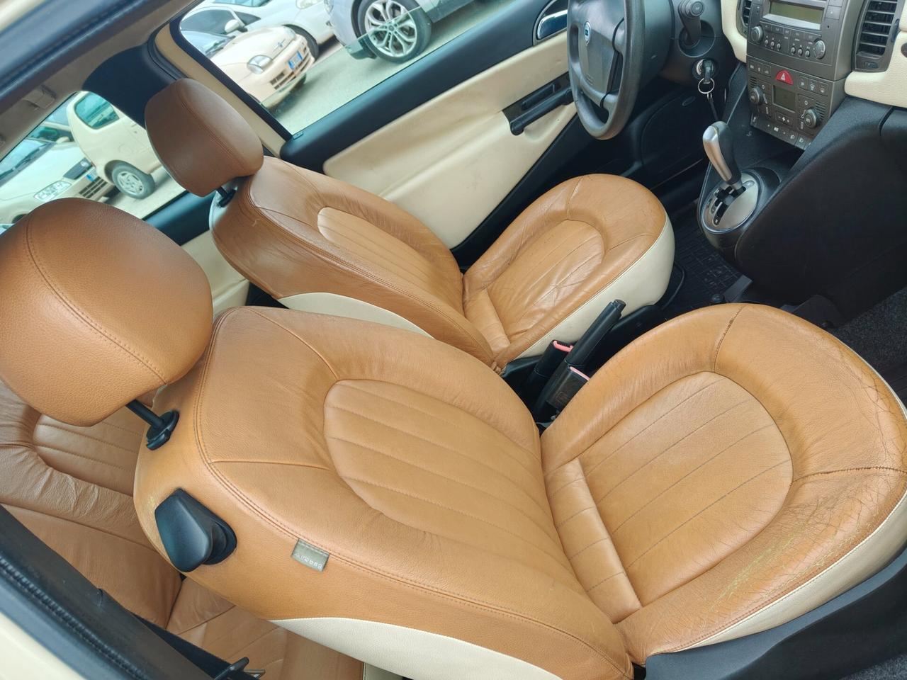 Lancia Ypsilon 1.3 Multijet 16V Platino DFN