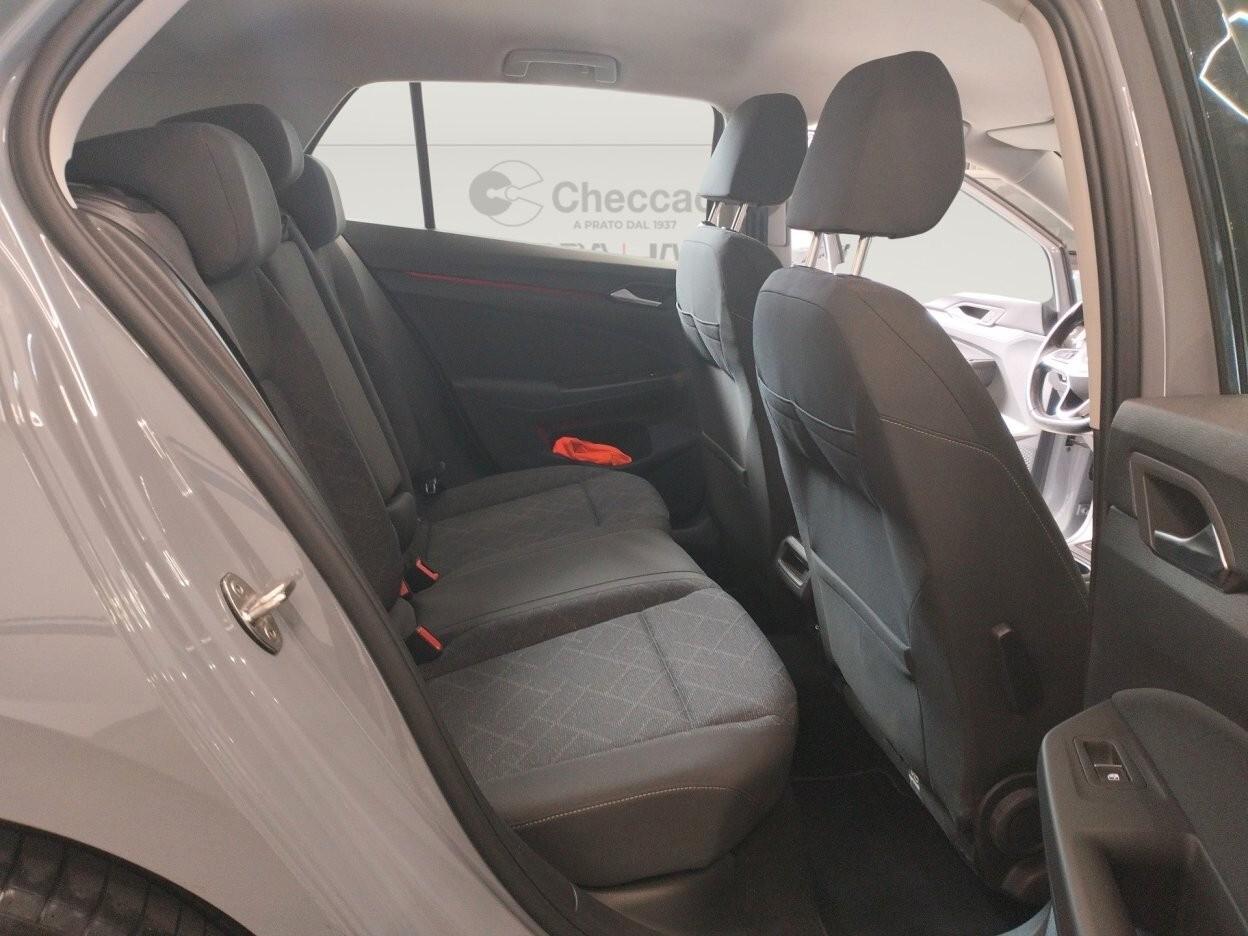 Volkswagen Golf 1.0 eTSI EVO DSG Life