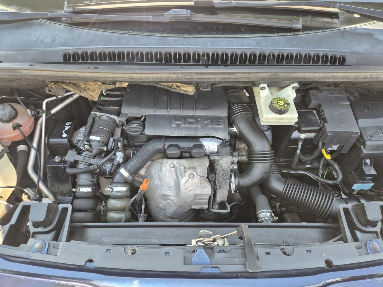 Peugeot 5008 1.6 HDi 110CV Premium