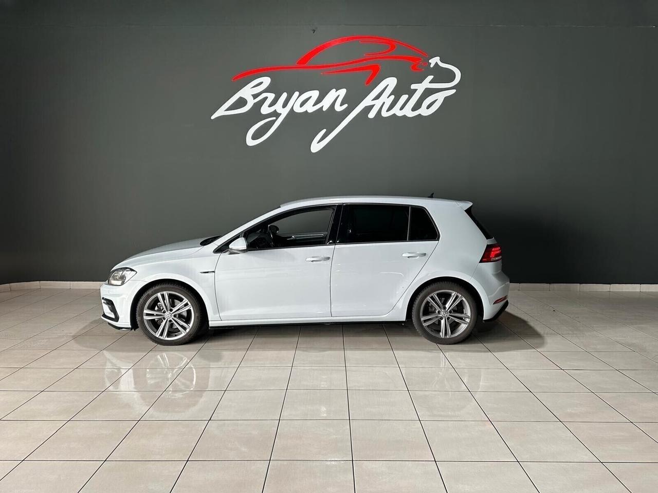 Volkswagen Golf 115 CV 5p. R- LINE