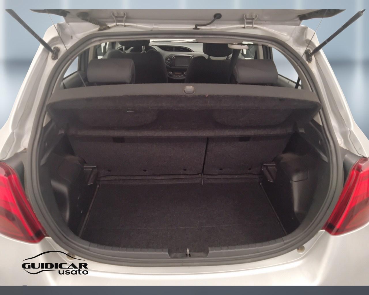 TOYOTA Yaris III 2015 - Yaris 5p 1.5h Active my16