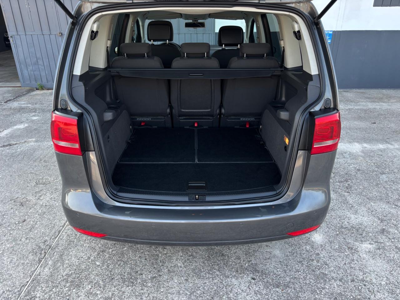 Volkswagen Touran 1.6 TDI. 7 posti Garanzia 12mesi