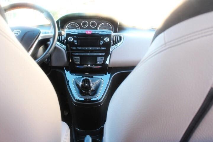 Lancia Ypsilon 1.3 MJT 16V 95 CV 5 porte S&S Elle STUPENDA INTERNO ALCANTARA CLIMA AUTOMATICO
