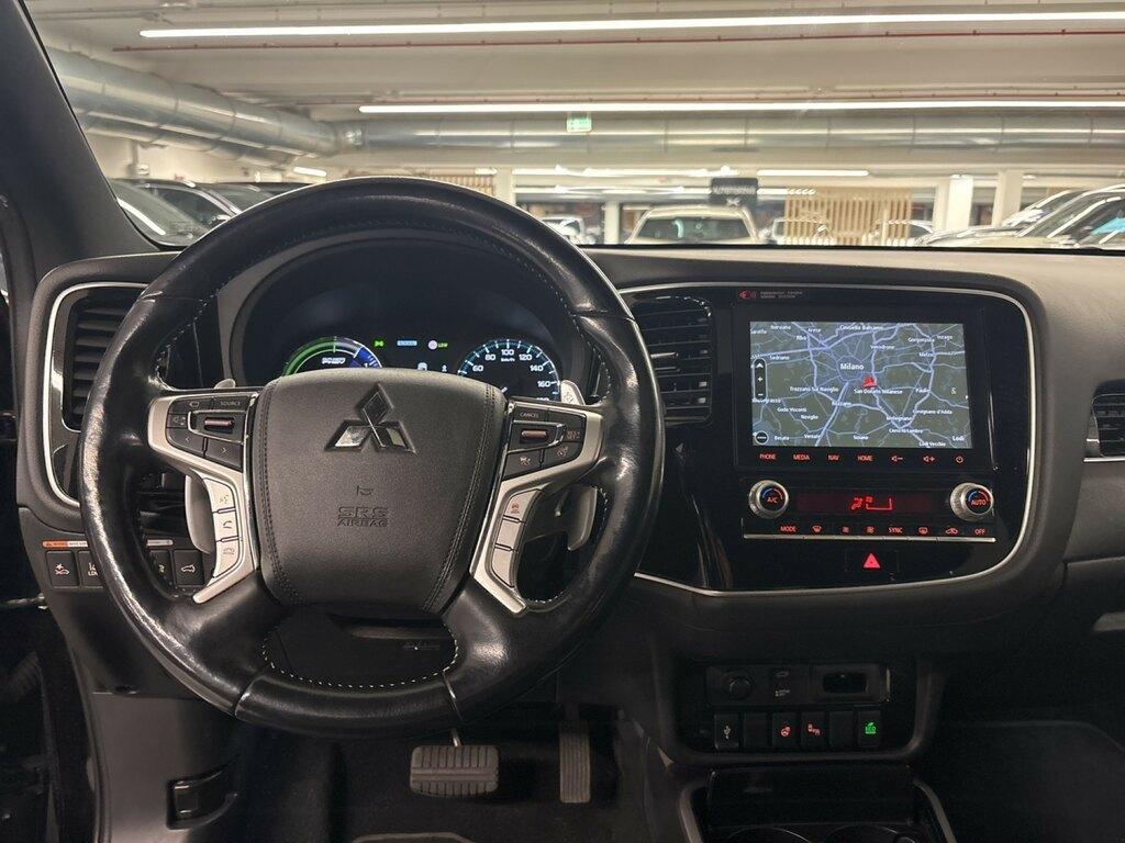 Mitsubishi Outlander 2.4 Mivec PHEV Diamond 4WD CVT