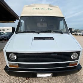 Fiat Iveco 2.5 Cc, diesel turbo, 35/10 trasporto cavalli.