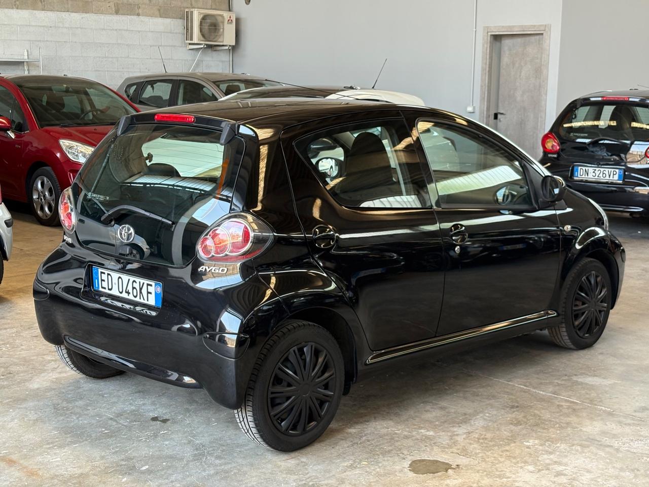 Toyota Aygo 1.0 12V VVT-i 5 porte Sol Red Edition