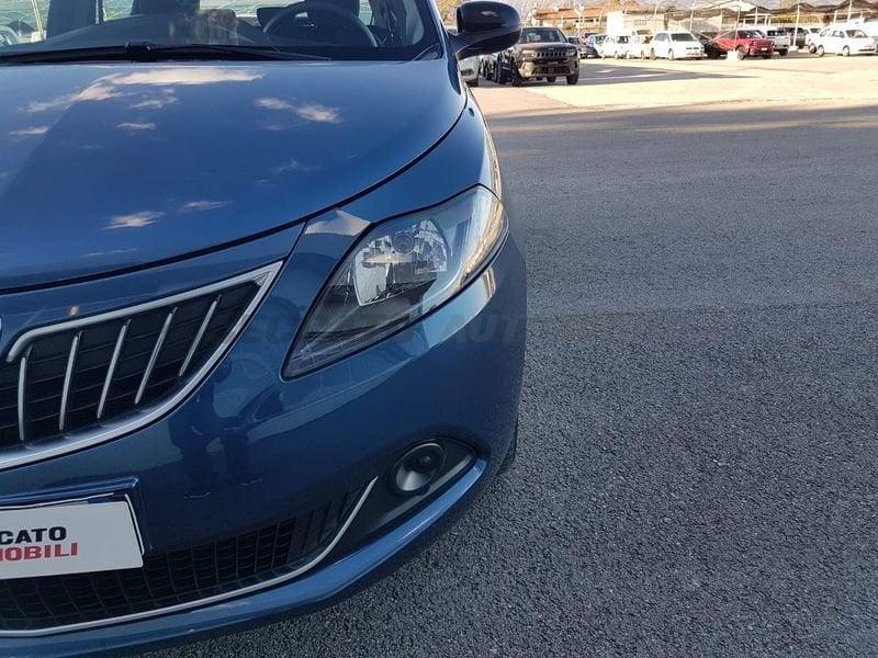 Lancia Ypsilon Ypsilon 1.0 firefly hybrid Silver s&s 70cv 5p.ti