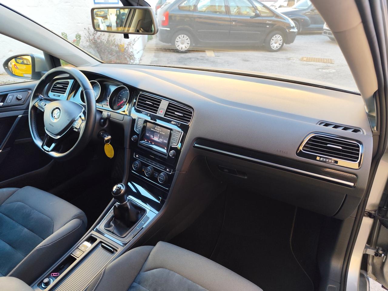 Volkswagen Golf Business 1.6 TDI 5p. Highline BlueMotion Technology